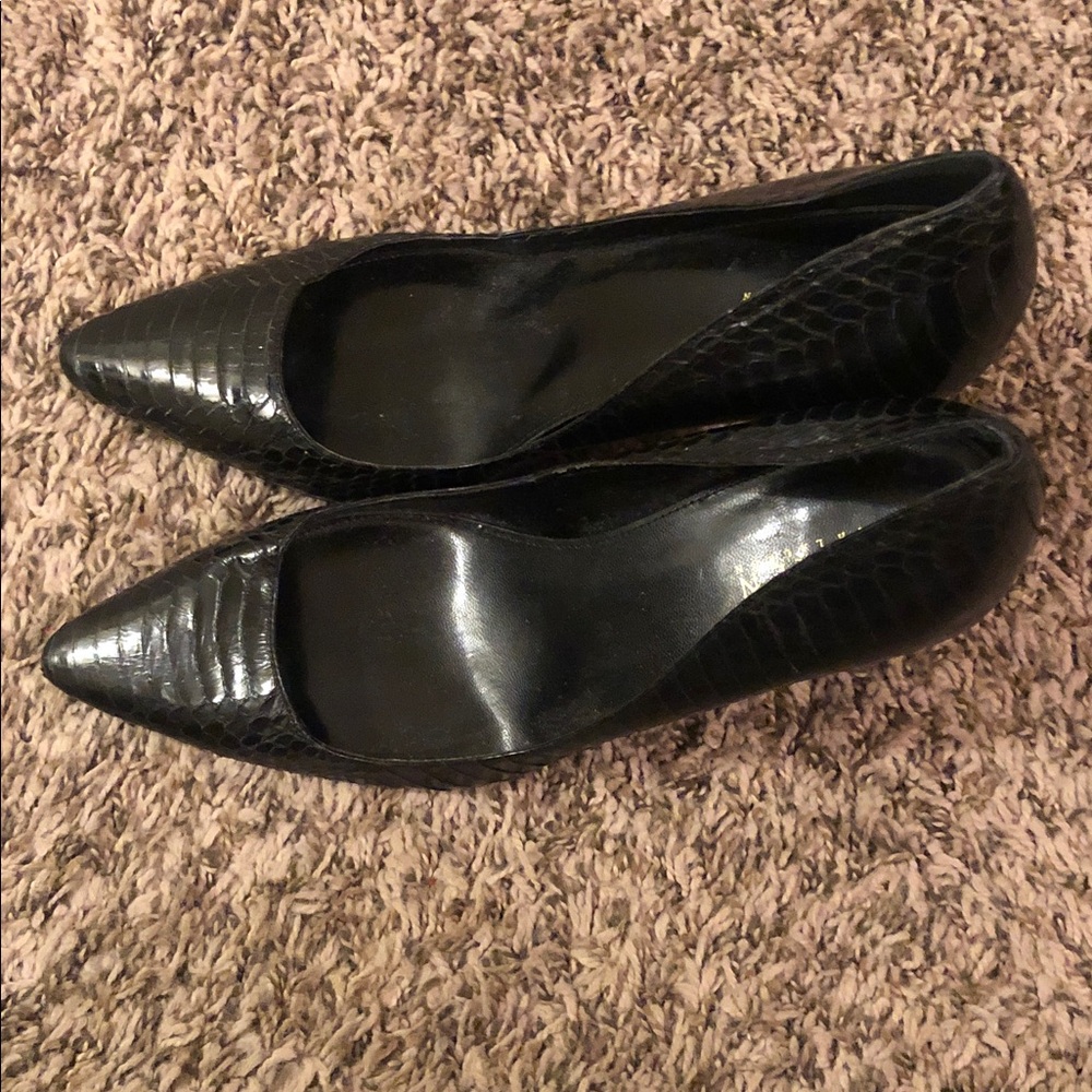 Lauren Ralph Lauren Black Croc-Embossed Heels